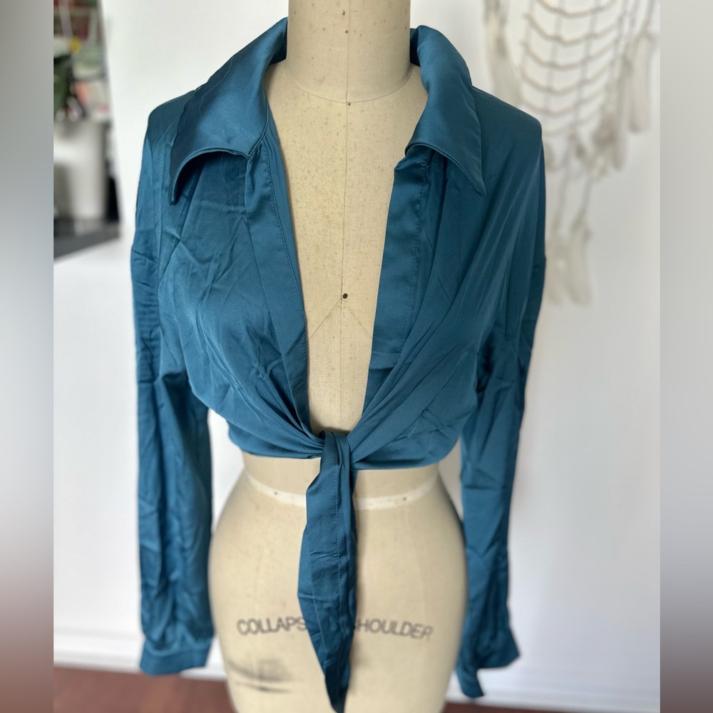 Crop top blouse
